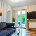 Kamin Apartman